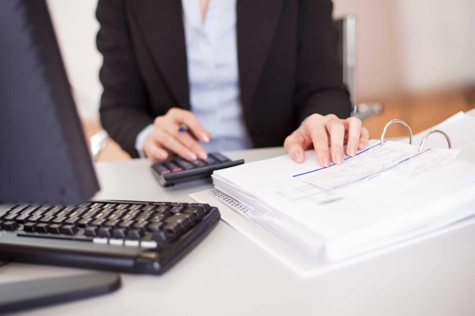 Virtual vs Traditional Bookkeeping, Which is right for your company?